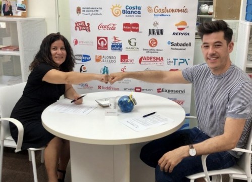 Convenio con la Agencia de viajes VIVENZZIA