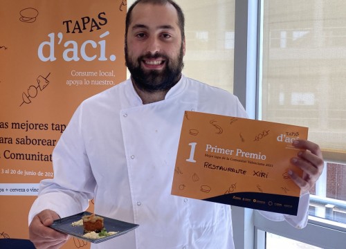 EL COCINERO JOSEP PALOMARES DEL RESTAURANTE XIRI GANADOR DE LA MEJOR TAPA VALENCIANA DE 2021
