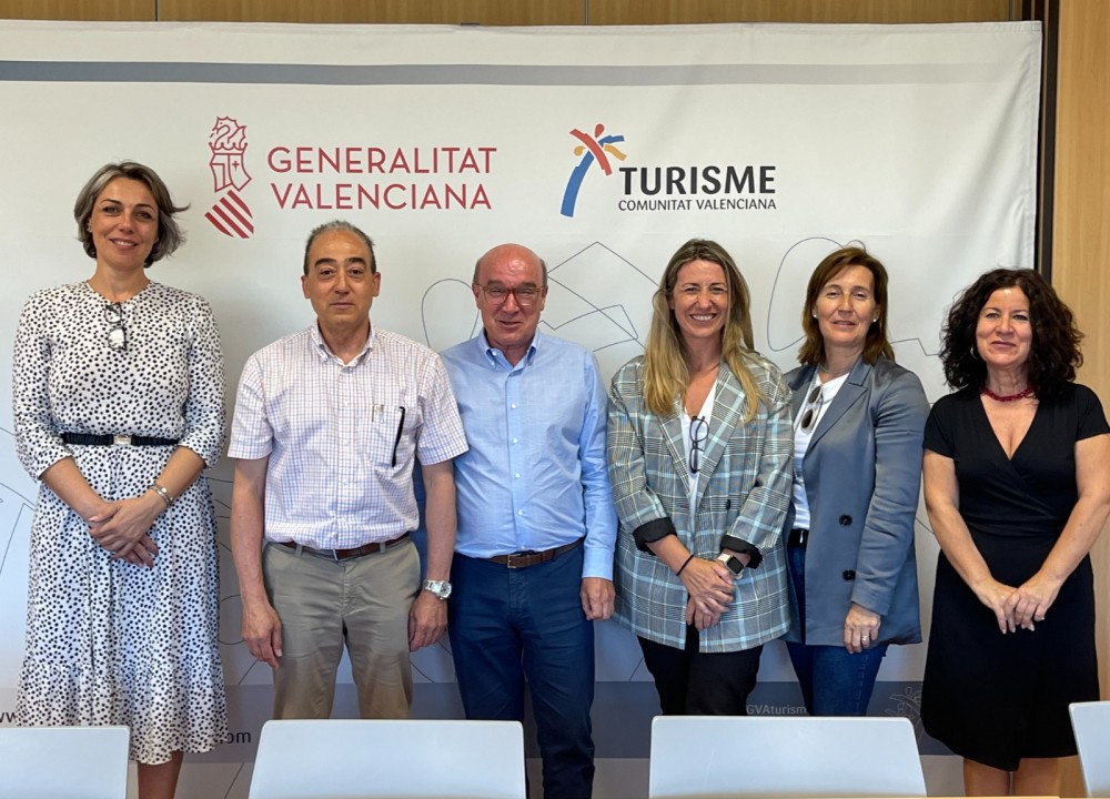 Firmado el acuerdo para la prórroga del Convenio Colectivo de Hostelería para el año 2022.