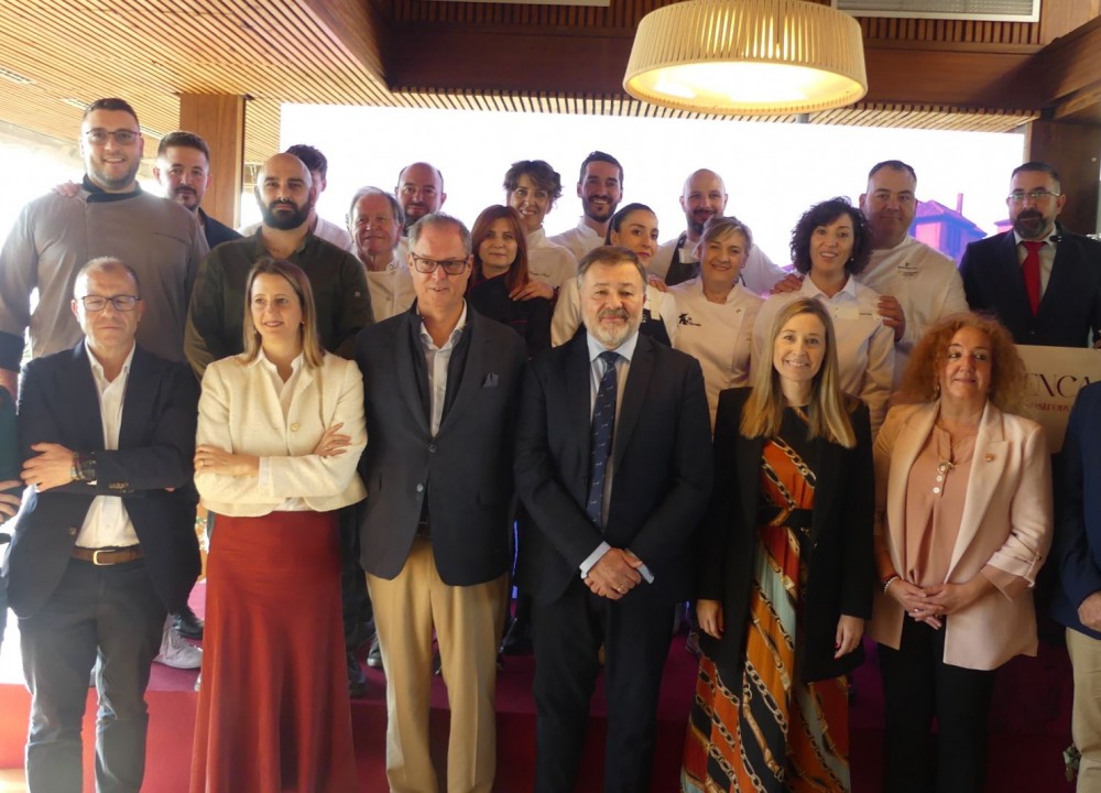 MÁS DE SESENTA PROFESIONALES ASISTEN A LA PRESENTACIÓN DE LAGASTRONOMÍA DE CUENCA EN ALICANTE
